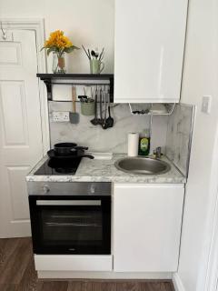 #194 Smart Coventry Studio - Ideal for 2 - 2