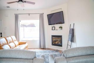 Kanab Family Townhome with Pool and Hot Tub - 9