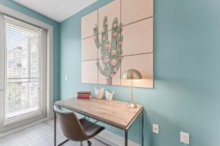 Airy 1BR luxe suite close to Downtown with fast WiFi - 7