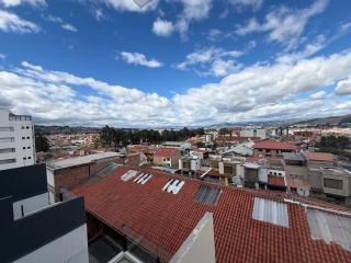 Large house with 4 bedrooms and a panoramic view of Cuenca - 0