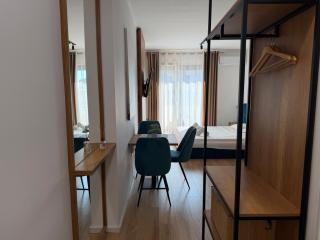 Dreamscape Studio with Balcony - 5