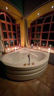 Chalet La Llovizna - Lush hidden paradise with jacuzzi and free parking - 5