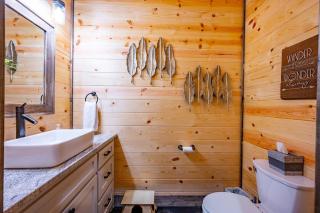 Tranquil Haven - Sleeps 21-Luxury Modern Retreat! - 4
