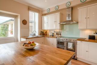 5 Bed in Campbelltown oc-ca291 - 1