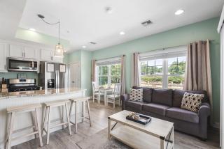 Beachside Abode 2A by Bayley Vacation Rentals - Old Orchard Beach - 2