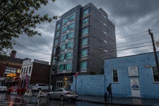 Umbrella Hotel Bronx - 8