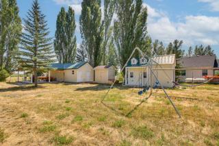 Bear Lake Cabin w/ Spacious Yard + Patio! - 9