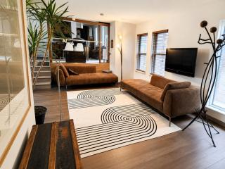 Large urban apartment with steam sauna - 6