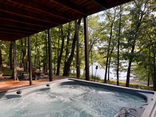 Pine Bluff on the Lake - 8