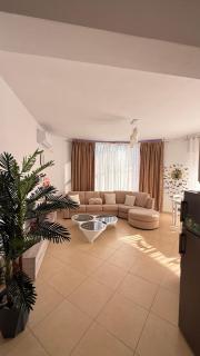 Modern Comfort Near Lungomare - 8