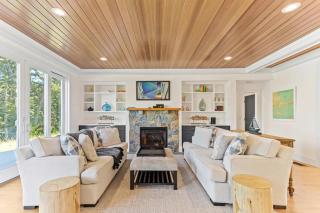Luxury Waterfront Home w Heated Pool and Hot Tub - 4