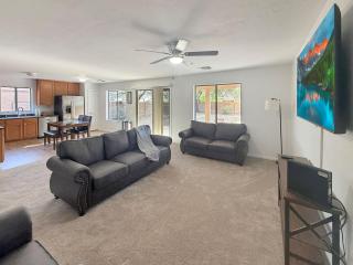 Pet-Friendly 4BR Casa Grande Home Garage Yard - 8