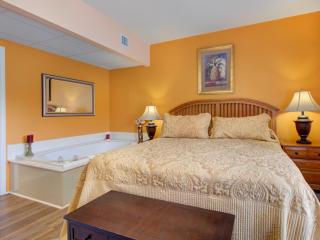 Creekside Hideaway Bear Crossing 403 - Pigeon Forge - 1