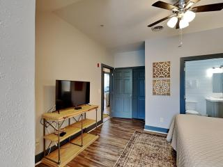 The Clubhouse 3206 - 1