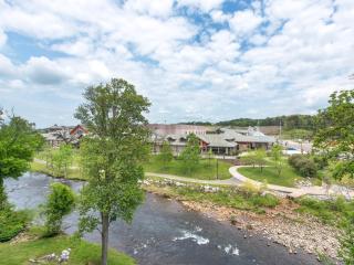 River View Condo Bear Crossing 302 - 9