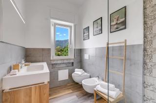 Casa Tramonti: Mountain-View with Terrace Dining - Happy Rentals - 5