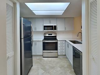 Ocean Village Club E15 - 1