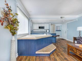 Tucked Inn 2101 - 5