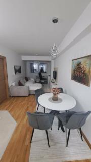 Luxury New One-Bedroom Apartment in Skopje, Stylish, Cozy, Fully Equipped - 9