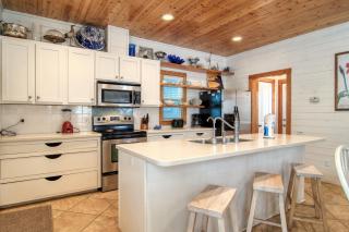The Ohana Hut - 8