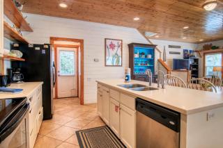 The Ohana Hut - 1