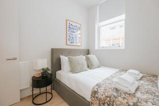 Premium London 1 Bed A4 - 9