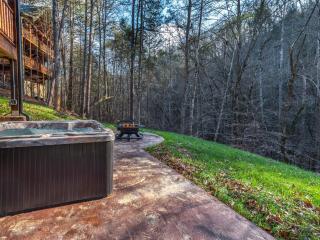 Twisted Pines - Sevierville - 7