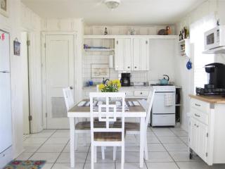 Coastal Cutie - Little Bay Club Cottage #3 - 4