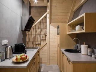 Comfortable holiday home, 3 bedrooms, fireplace - 9