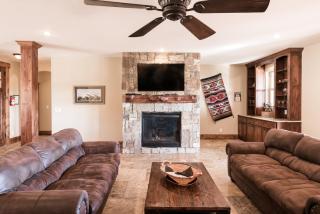 Abbey Lodge - 6