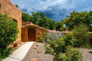 Gomez Gardens - 7