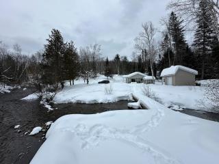 Chalet nature avec ruisseau, ilot prive - 6