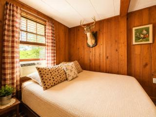 Lincoln Motor Court - 3