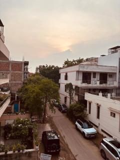 1BHK - Golf Course RD-Metro - 5