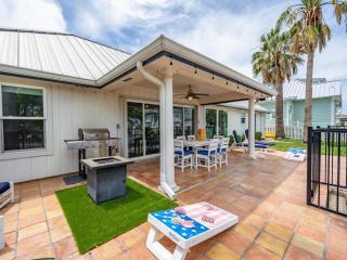 Flamingo House - 0