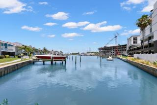 Madeira Beach Yacht Club 215F - 4