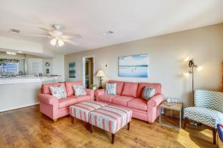 Beachfront Seashell - 7