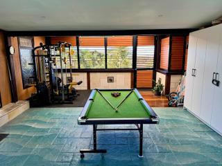 3BR Bali-Inspired Pool & Spa GC Skyline View - 7