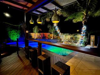 3BR Bali-Inspired Pool & Spa GC Skyline View - 0