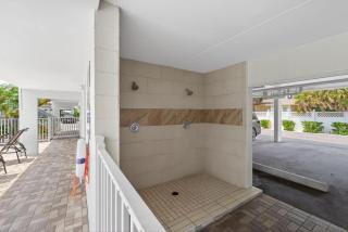 Siesta Sands 101 - Association - 2