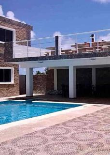 Codominio 32 Personas con Piscina y Plant Electrica - 2