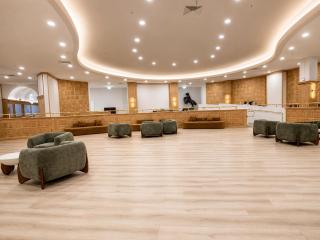 SeaStays-Oceanside Apartments - 7