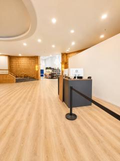 SeaStays-Oceanside Apartments - 1
