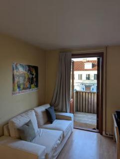 3 bedroom Remote-Work Retreat in 100-Year-Old Villa with Pool, Garden, free Parking - 6