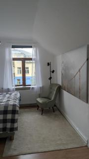 3 bedroom Remote-Work Retreat in 100-Year-Old Villa with Pool, Garden, free Parking - 8