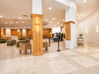 Mid-Beach Coastal Apartments - 5