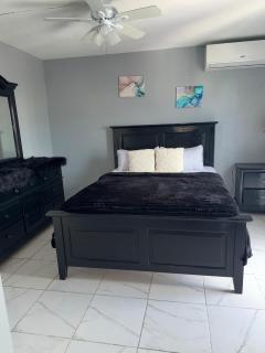 Flat in Kingston - 1