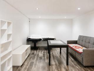 Cozy Vancouver 2BR Suite with Private Entrance - 1