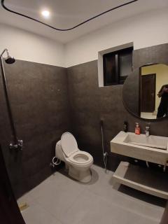 Mellburry Suite Studio Apartment - 3