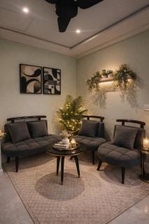 İnci - 1BR Self Checkin - Gulberg MM Alam - Pool - 6